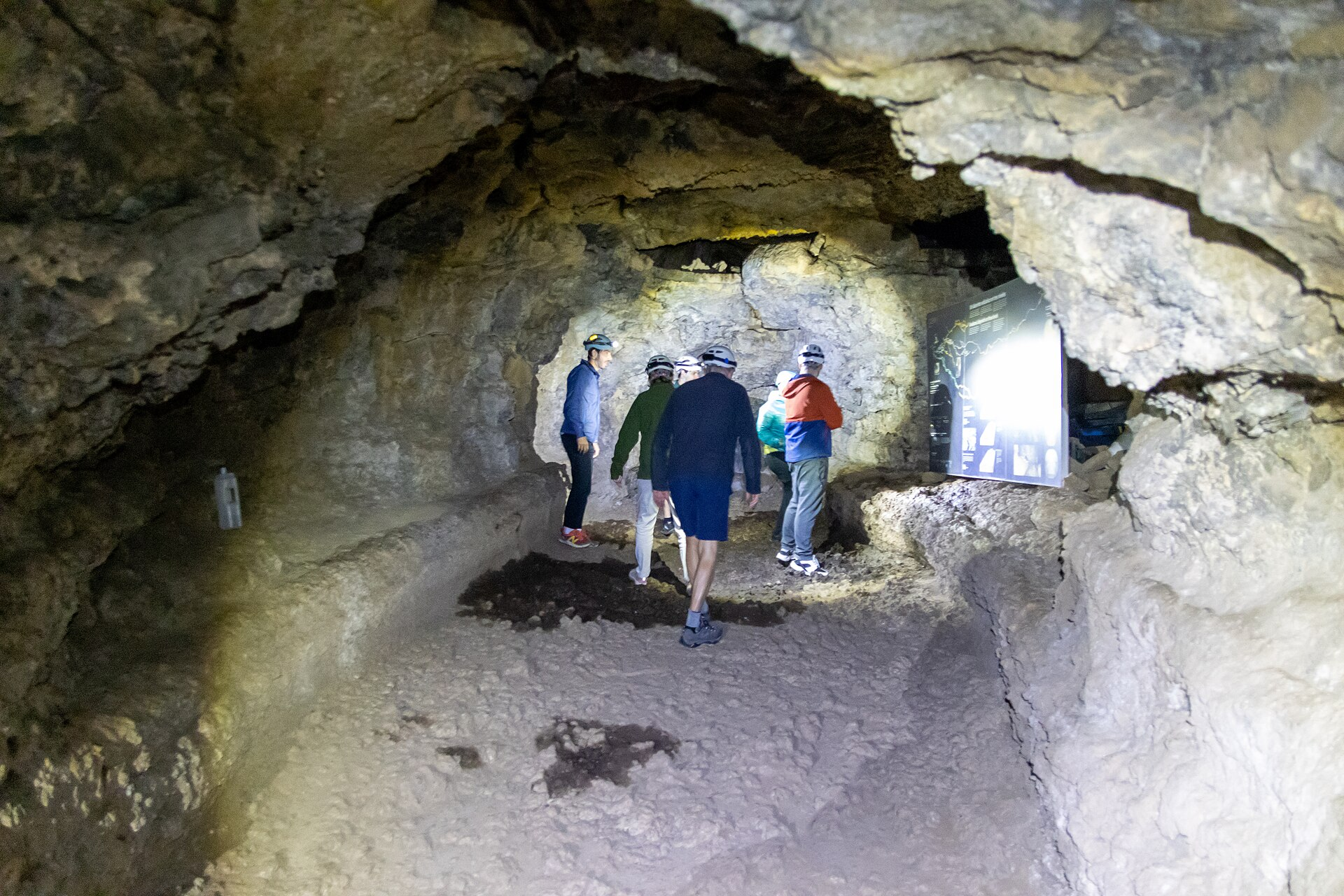 12 Extraordinary Caves You Can Walk Into Without Any Experience