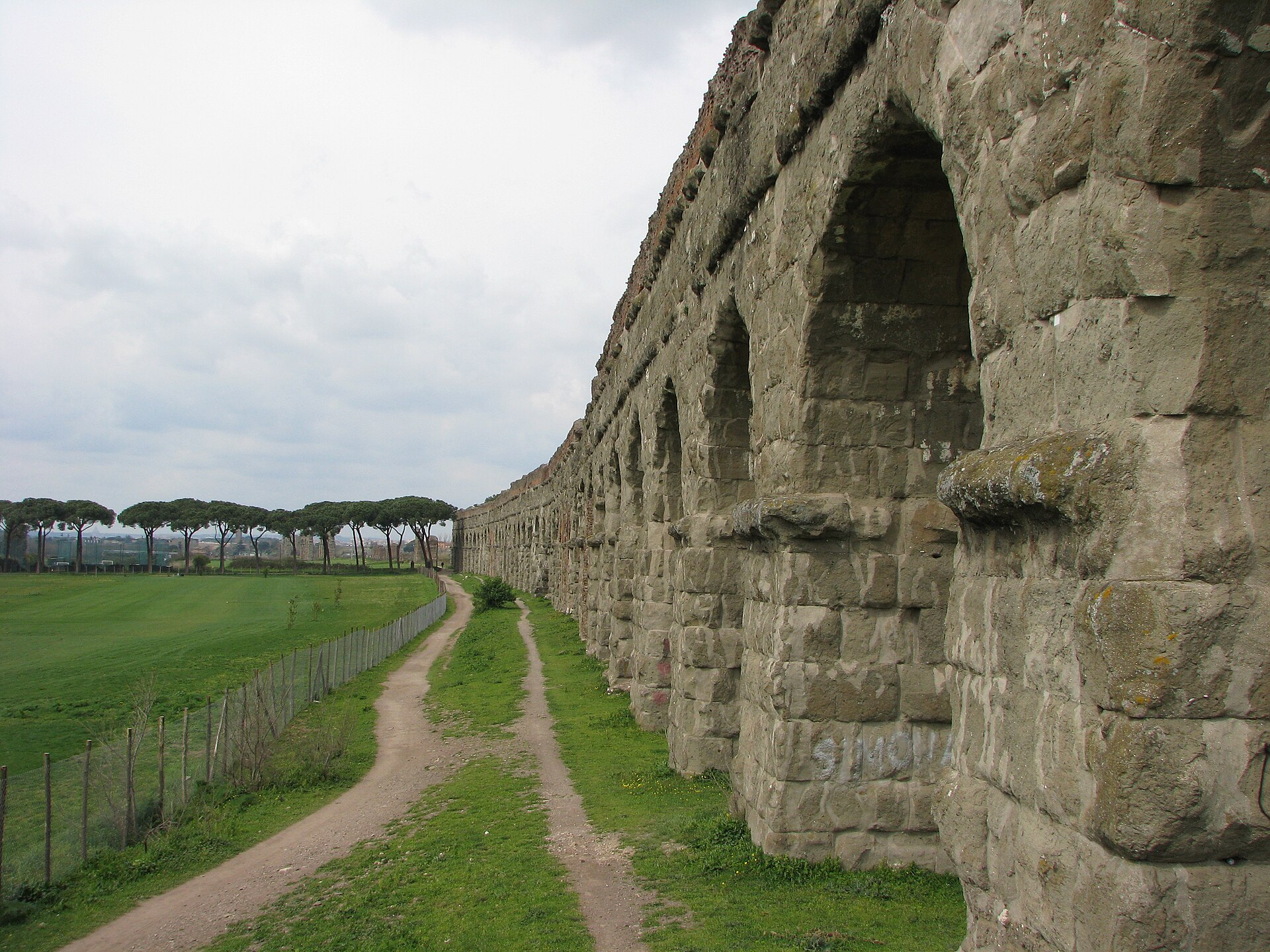 Aqua Claudia and the Roman Campagna