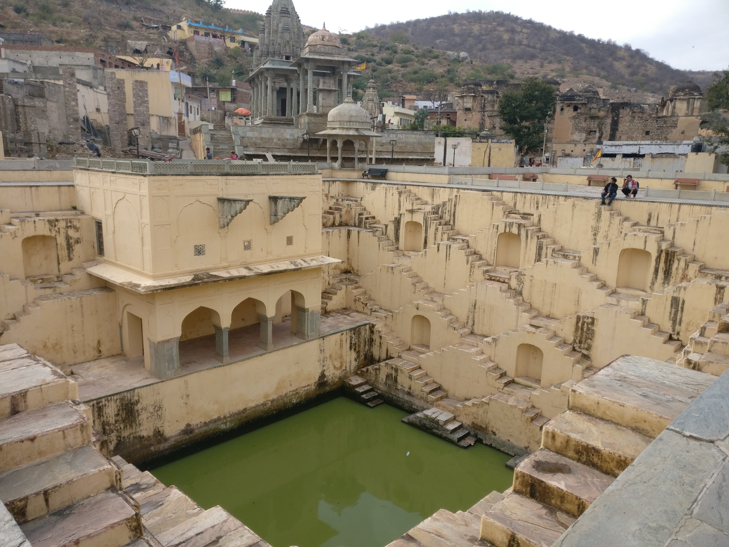 Panna Meena ka Kund