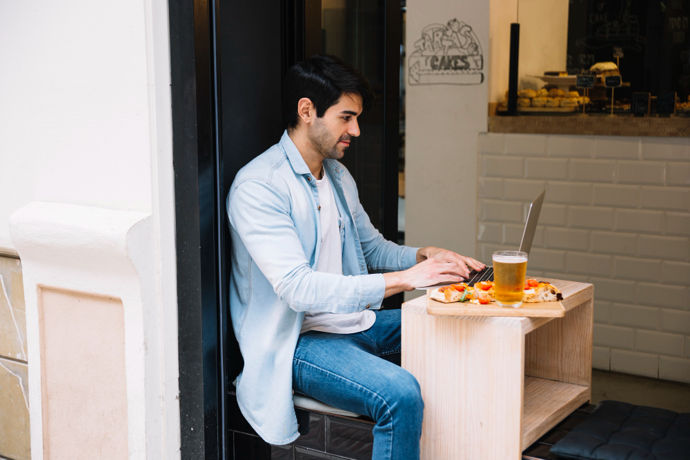 Traveler in Restraunt