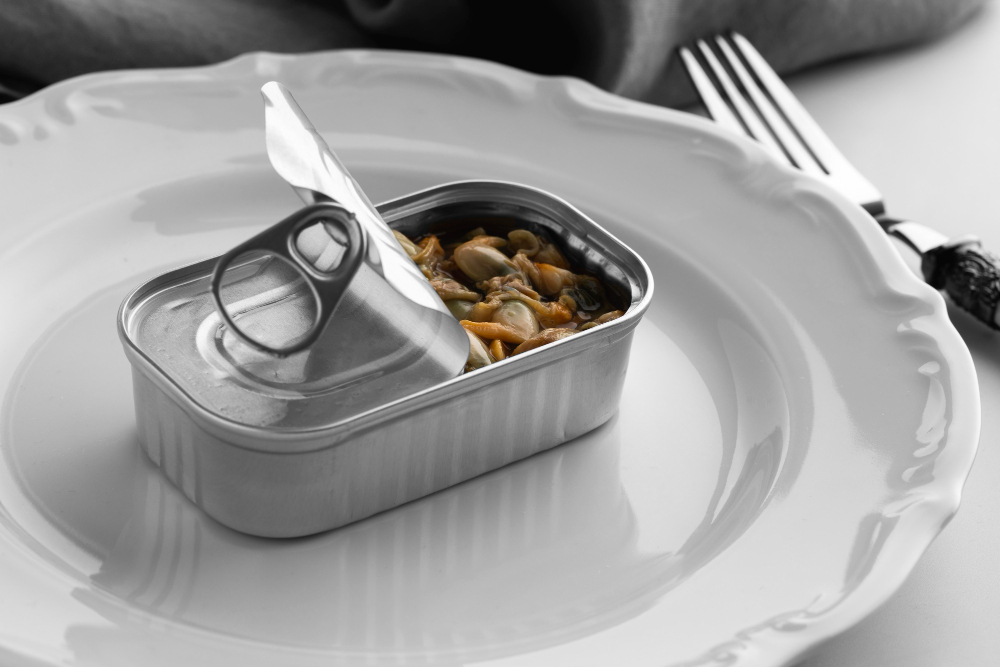tin cans food