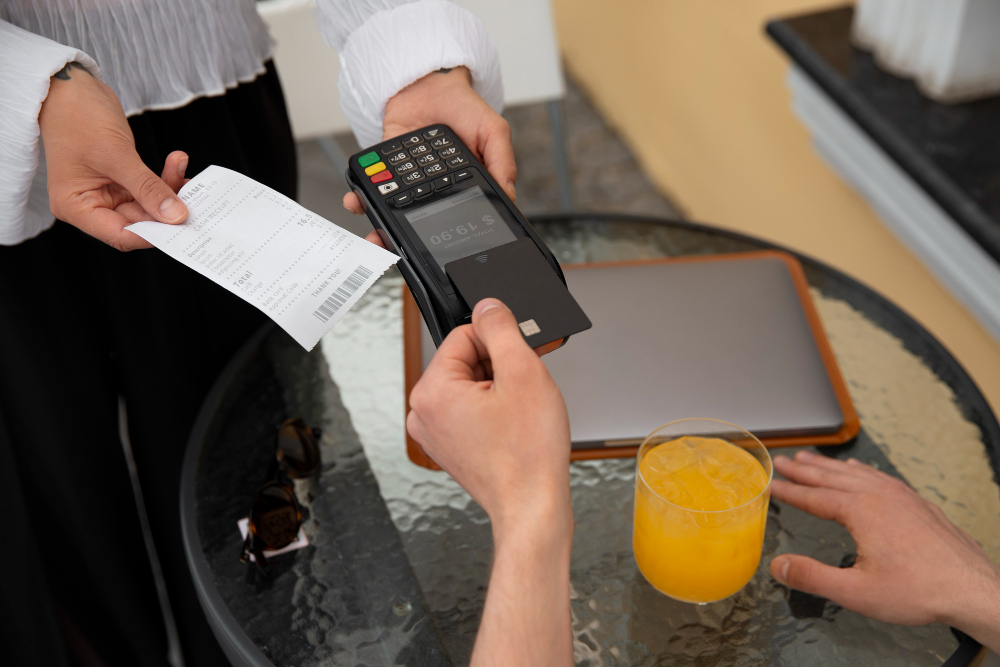 restaurant bill receipt