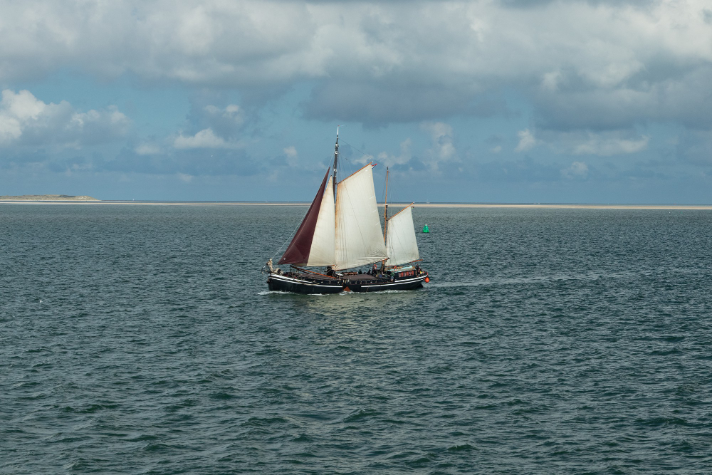 sailing ship