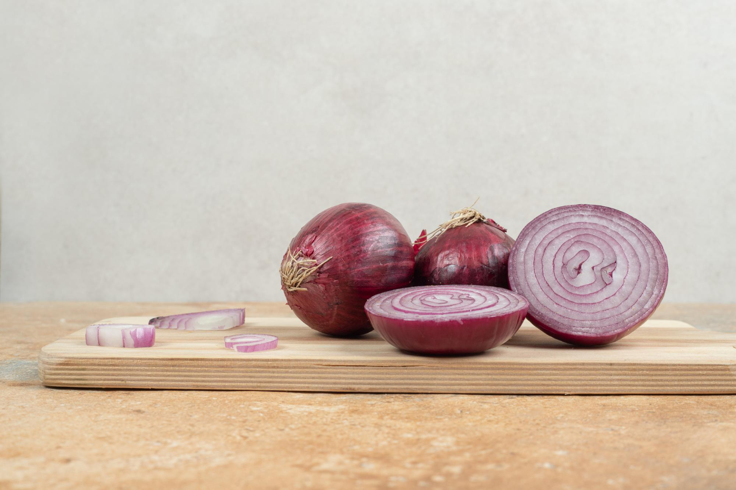 sliced onion