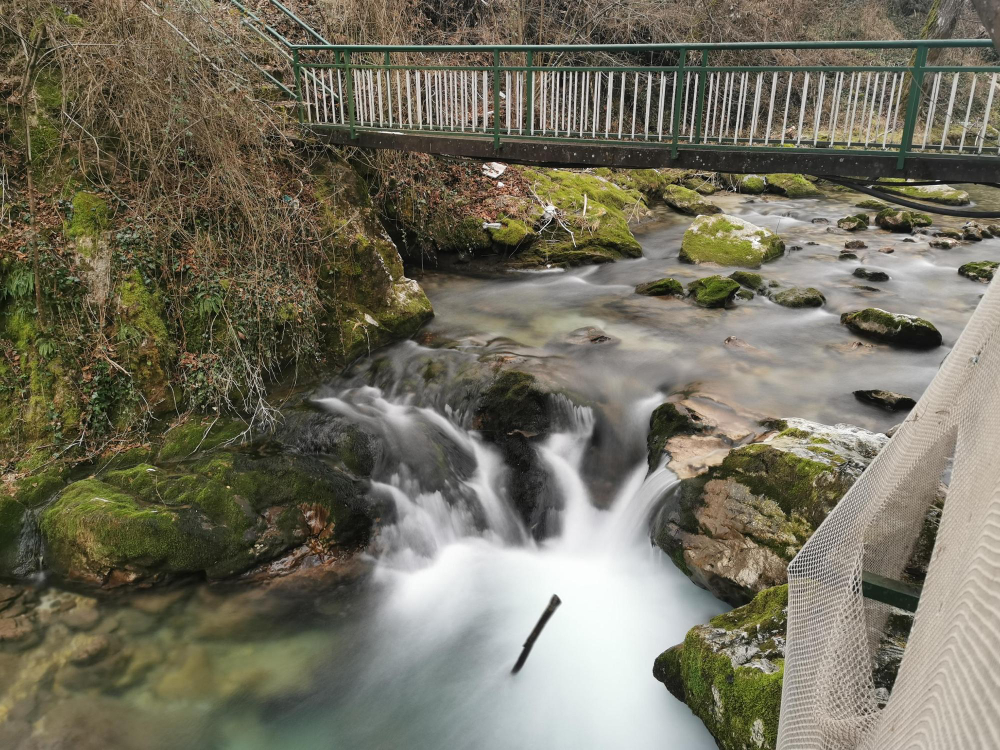 Weir
