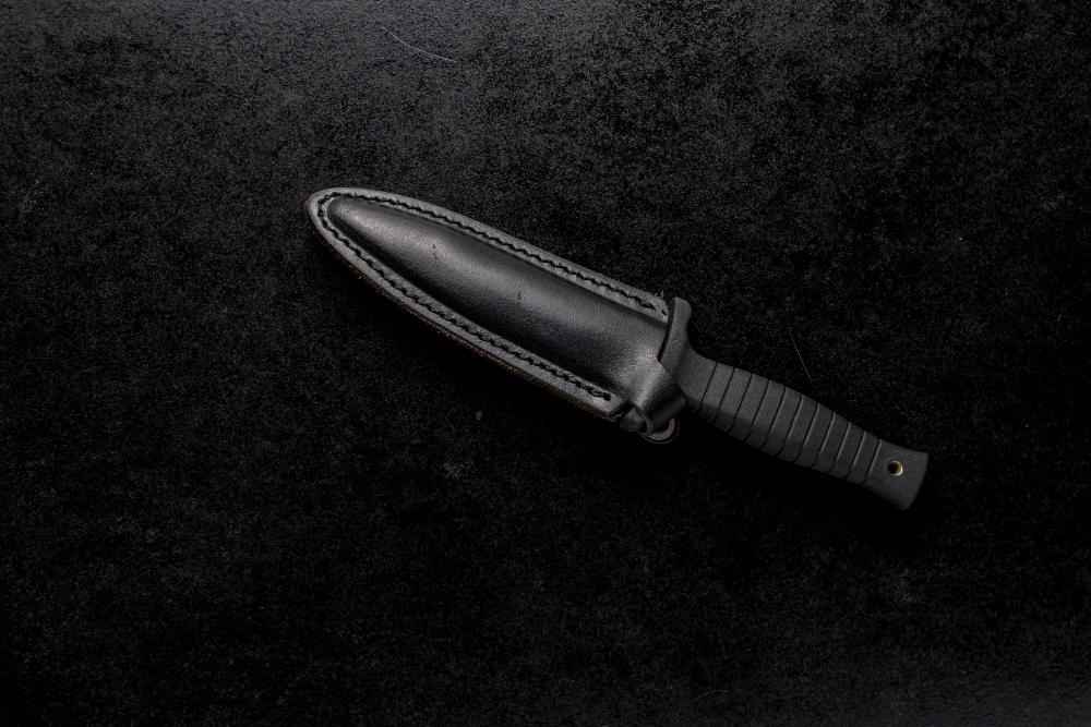 blade edge metal