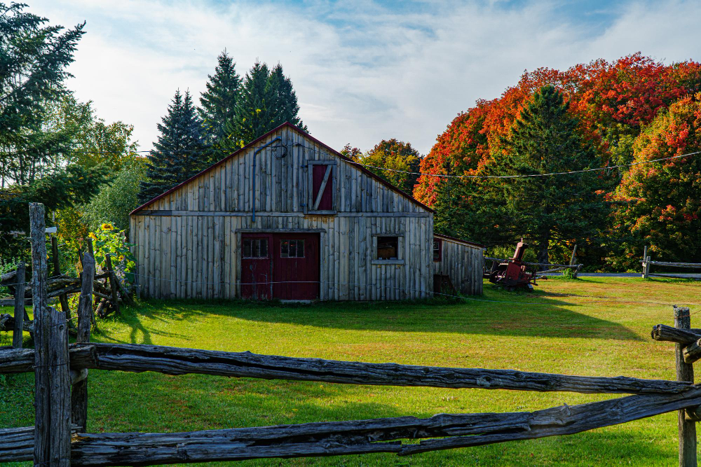 barn