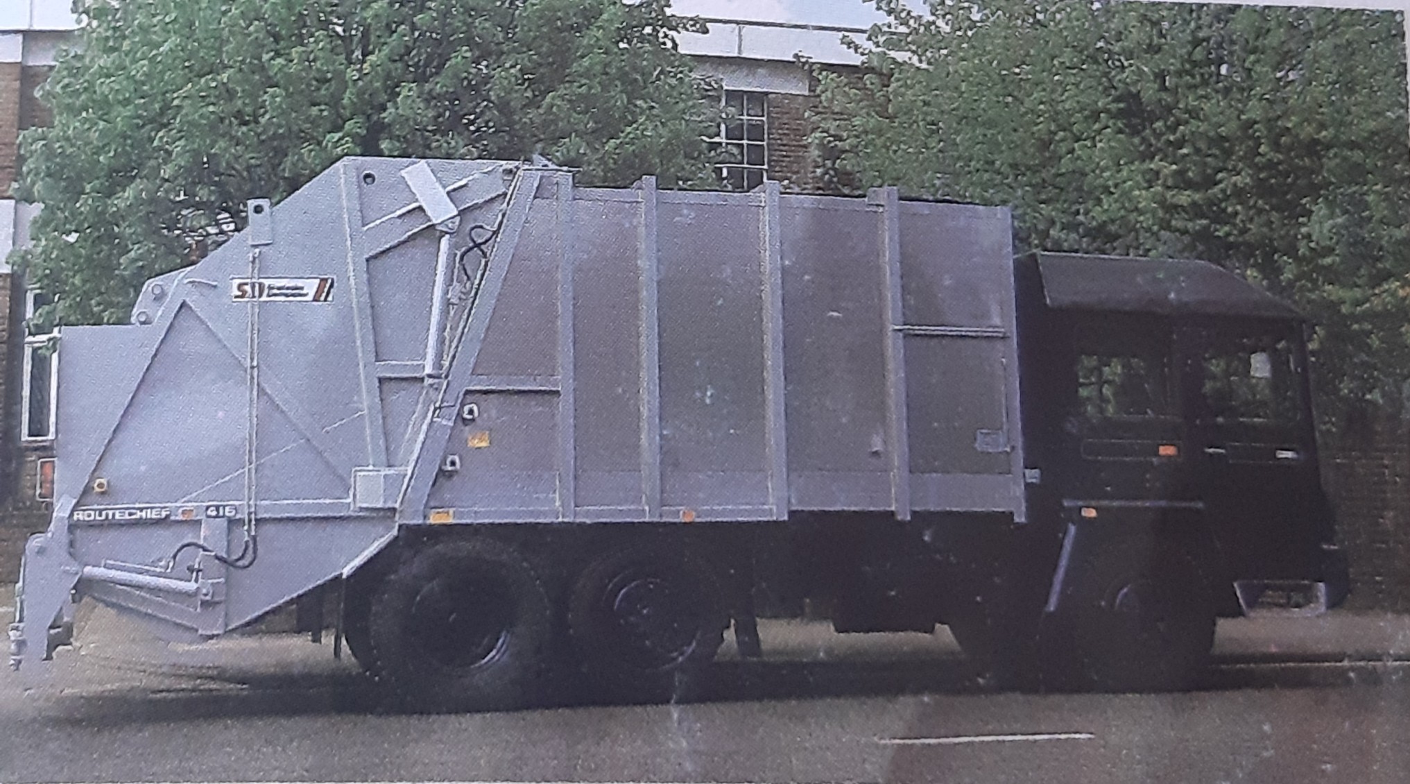 Dustmen
