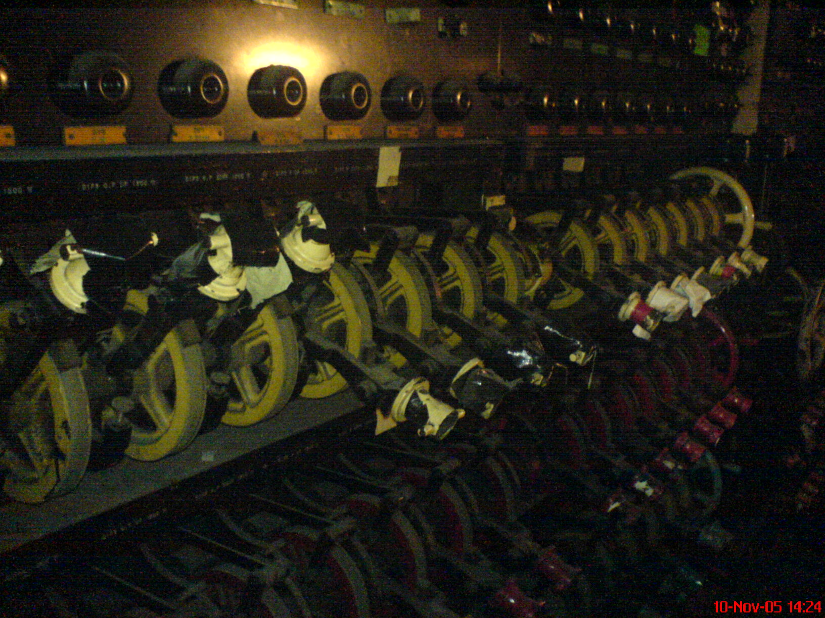 17 Things That Happened Backstage in a Theatre in 1960 That Would Stop the Show Today