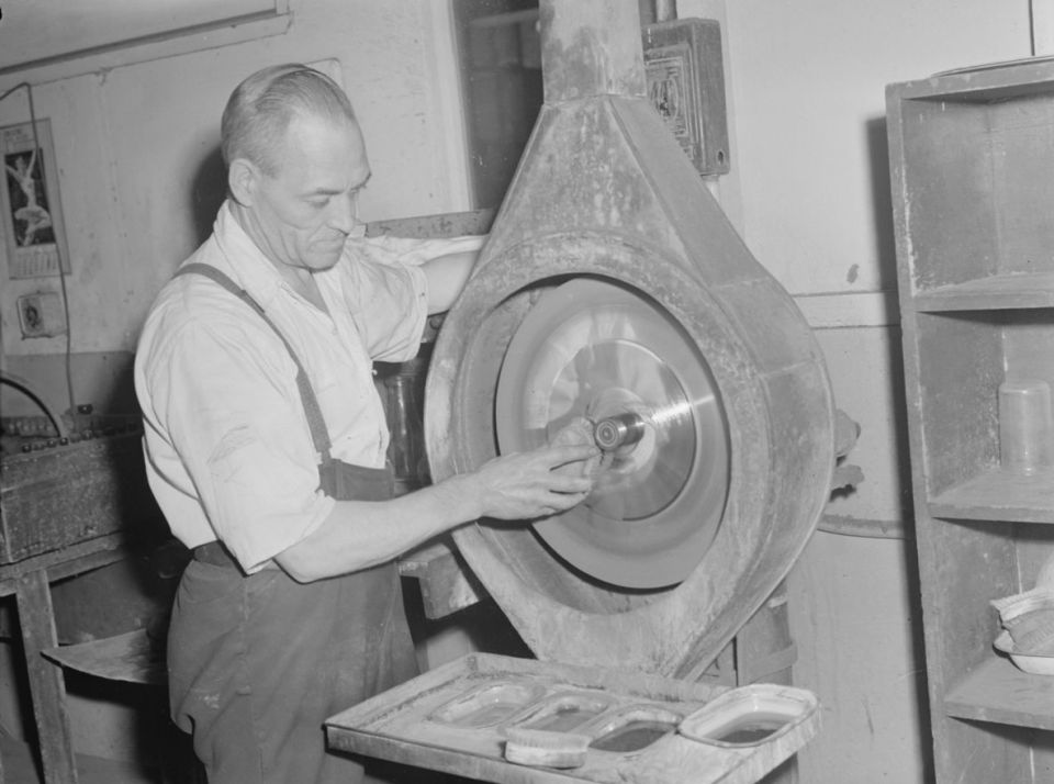 17 Things That Were Normal in a Record Pressing Plant in 1965 That the Industry Nearly Lost Forever