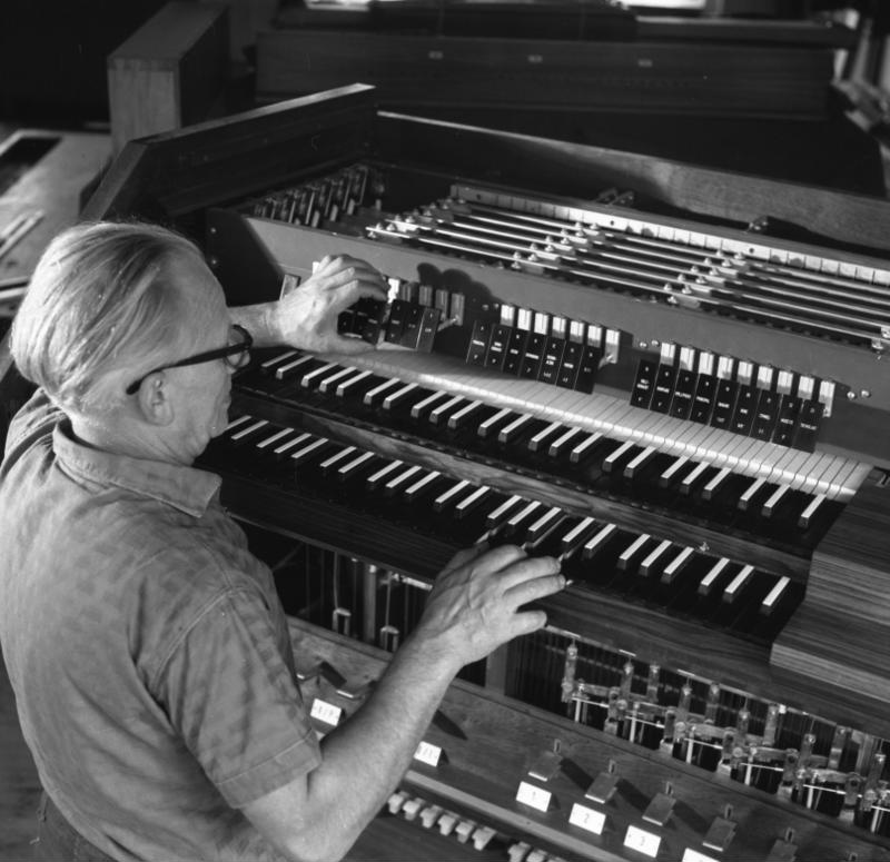 Organ Builder