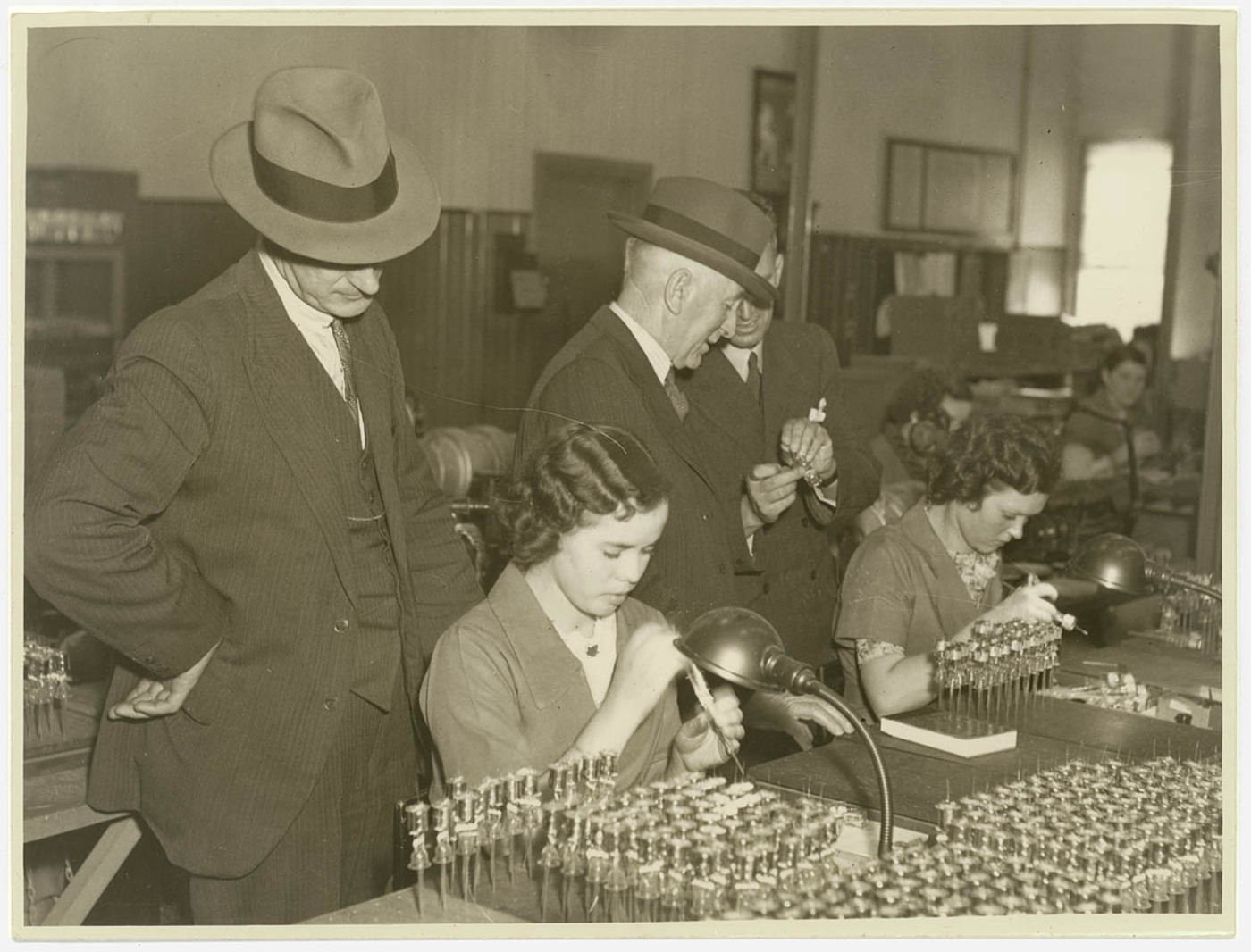 16 Things That Were Normal in a Radio Valve Factory in 1960 That the Transistor Made Extinct in a Decade