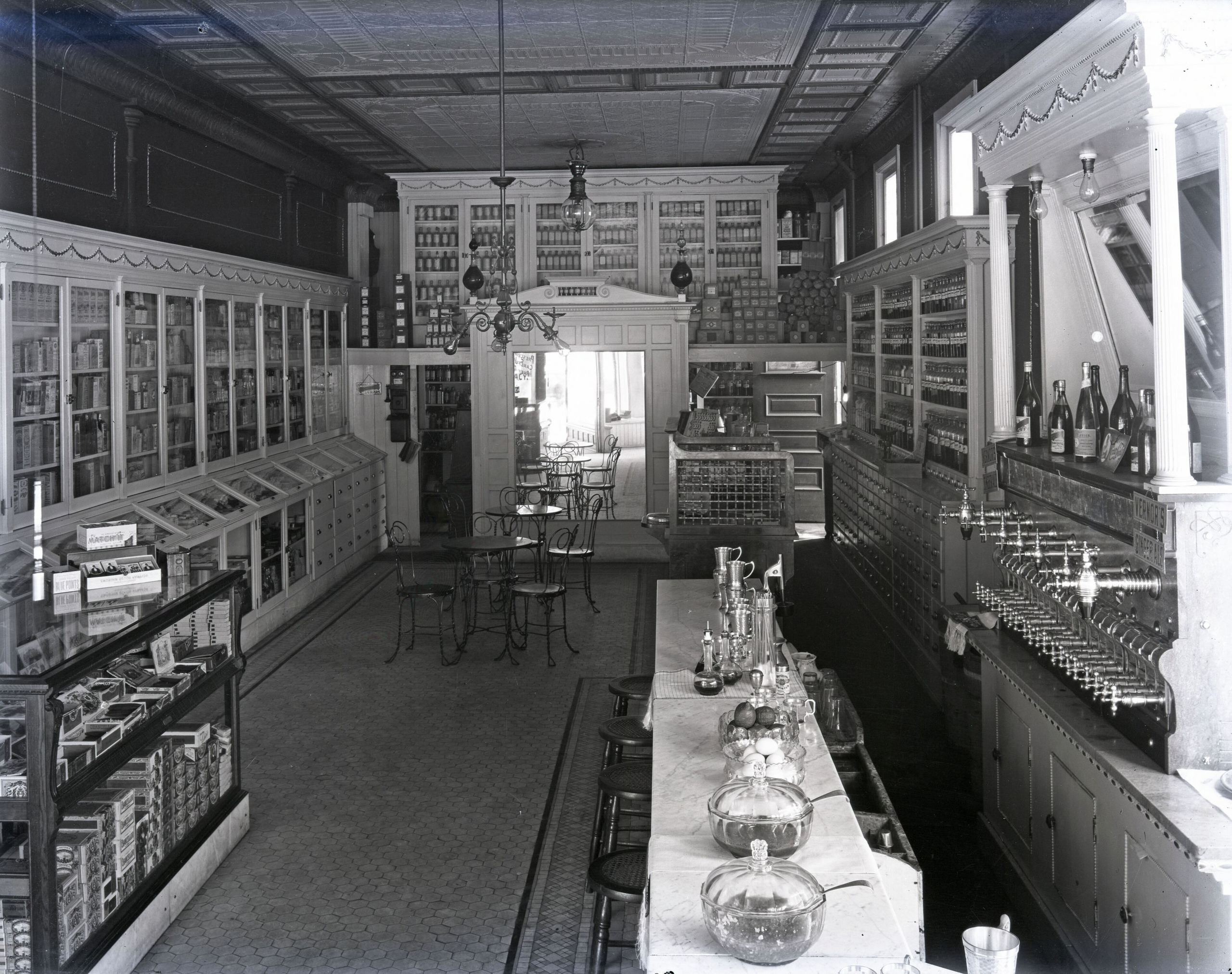 12 Things Every American Drugstore Did in 1964 – Including Serving You Lunch Twelve Feet From the Dispensary