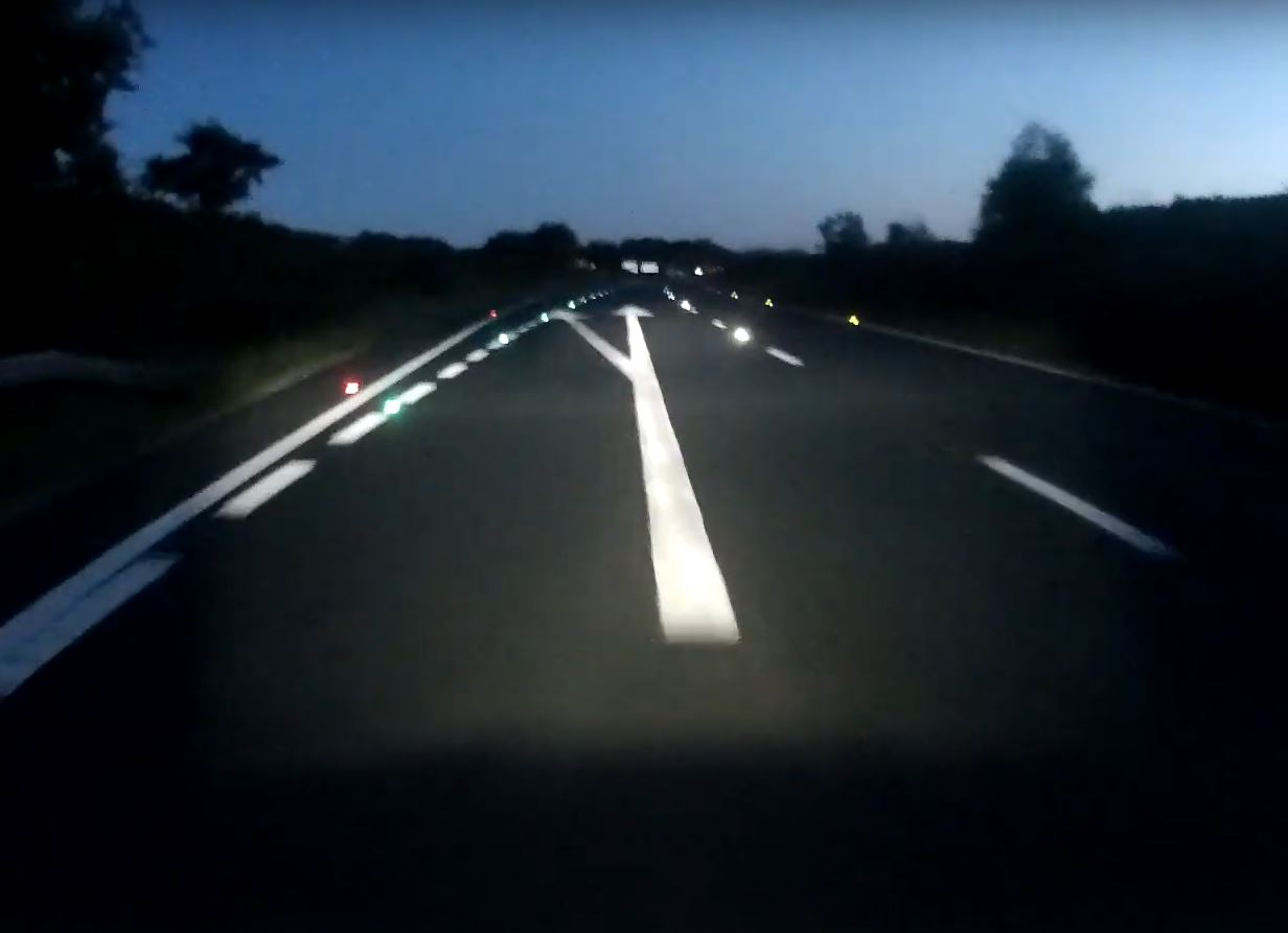 reflective road stud