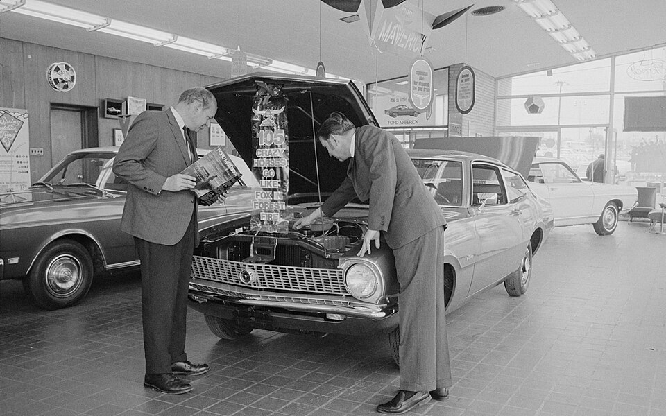 American Car Dealership