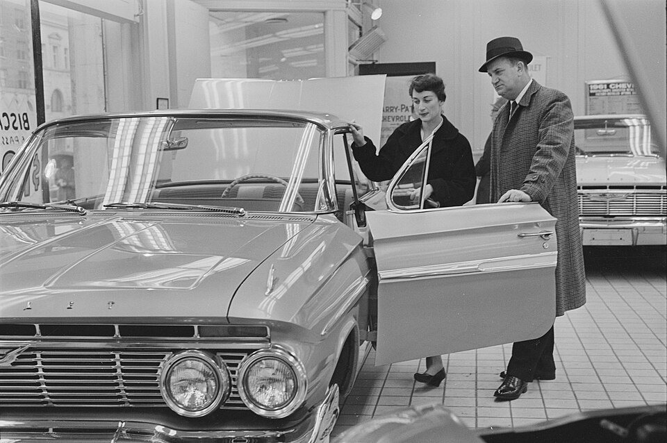 American Car Dealership
